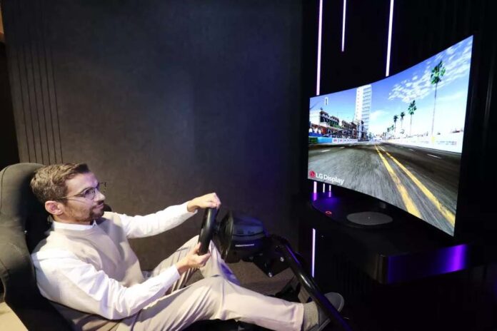 CES 2021 LG gaming monitor